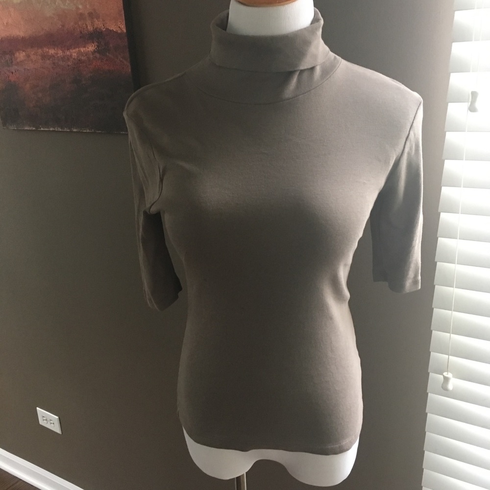 Lilly P Turtleneck